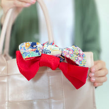 画像をギャラリービューアに読み込む, 正絹縮緬 雪輪に四季の草木花  /  小桜朱色⁂ Pure silk crepe Flowers of the four seasons on the snow ring / Red small cherry blossoms