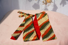 画像をギャラリービューアに読み込む, プリント生地 白と金彩の桜咲く/帯裏 赤のクリスタル⁂Printed fabric, white and golden cherry blossoms, obi back, red crystal