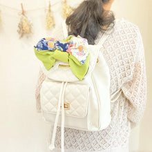 画像をギャラリービューアに読み込む, 正絹縮緬 雪輪に四季の草木花 /さや型黄緑⁂Pure silk crepe Flowers of the four seasons on the snow ring / Saya type young grass color