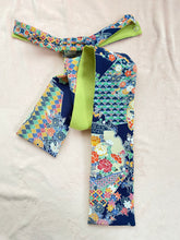 画像をギャラリービューアに読み込む, 正絹縮緬 雪輪に四季の草木花 /さや型黄緑⁂Pure silk crepe Flowers of the four seasons on the snow ring / Saya type young grass color