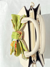 画像をギャラリービューアに読み込む, 正絹 疋田柄雲枝桜金銀彩  /  さや型 若草色 ⁂ Pure Silk  Hikita pattern Clouds and cherry blossoms gold and silver / Bright green Saya shape