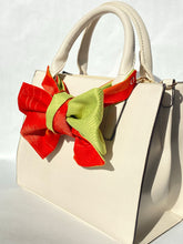 画像をギャラリービューアに読み込む, 伊予絣 朱色に黄色と白の楕円ドット柄  / 裏地は、さや型の爽やかグリーン ⁂ Iyo Kasuri Vermilion with yellow and white oval dot pattern  /  Bright green Saya shape