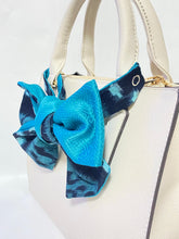 画像をギャラリービューアに読み込む, 伊予絣 水色ドットと植物の葉模様/さや型浅葱色⁂Iyo Kasuri  Light blue dots and leaf patterns of plants  /  Blue Saya shape