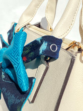 画像をギャラリービューアに読み込む, 伊予絣 水色の花二色使い/水色さや型⁂Iyo Kasuri Two colors of light blue flowers / light blue pod type