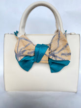 画像をギャラリービューアに読み込む, 伊予絣 優しいオレンジ色の生地に薄い青の大き目の麻の葉模様 / 帯裏 青のさや型 ⁂Iyo Kasuri: A gentle orange fabric with a large light blue hemp leaf pattern / obi back blue pod pattern